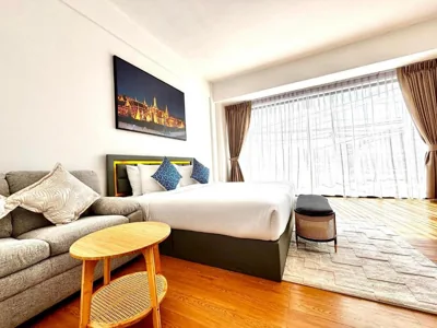 Camera King con vista sulle montagne — Phuket gateway inn